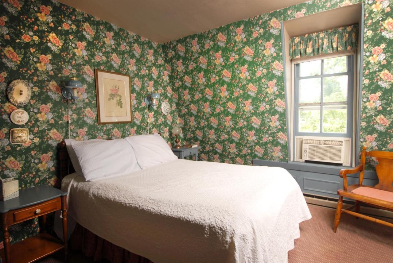 The Robert Morris Inn Oxford Екстериор снимка